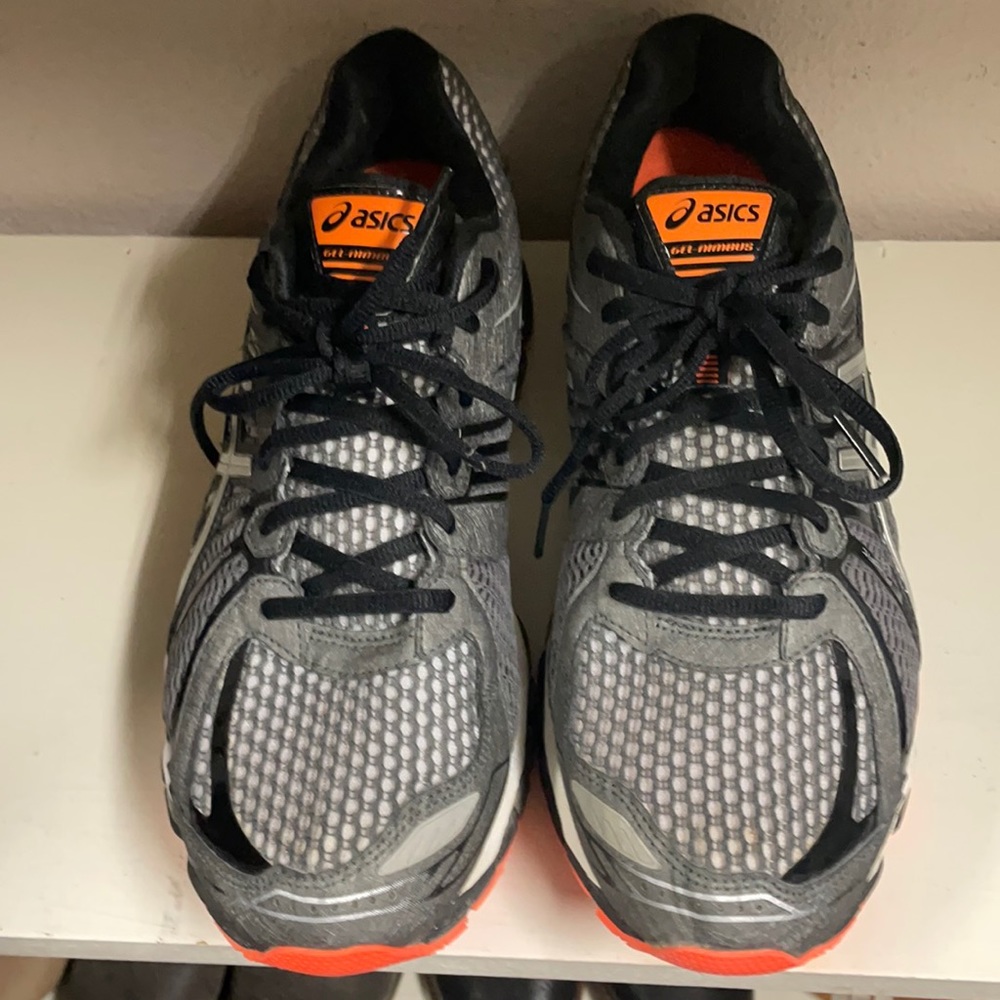 In great EUC, ASICS Men’s shoes. Size 10.5